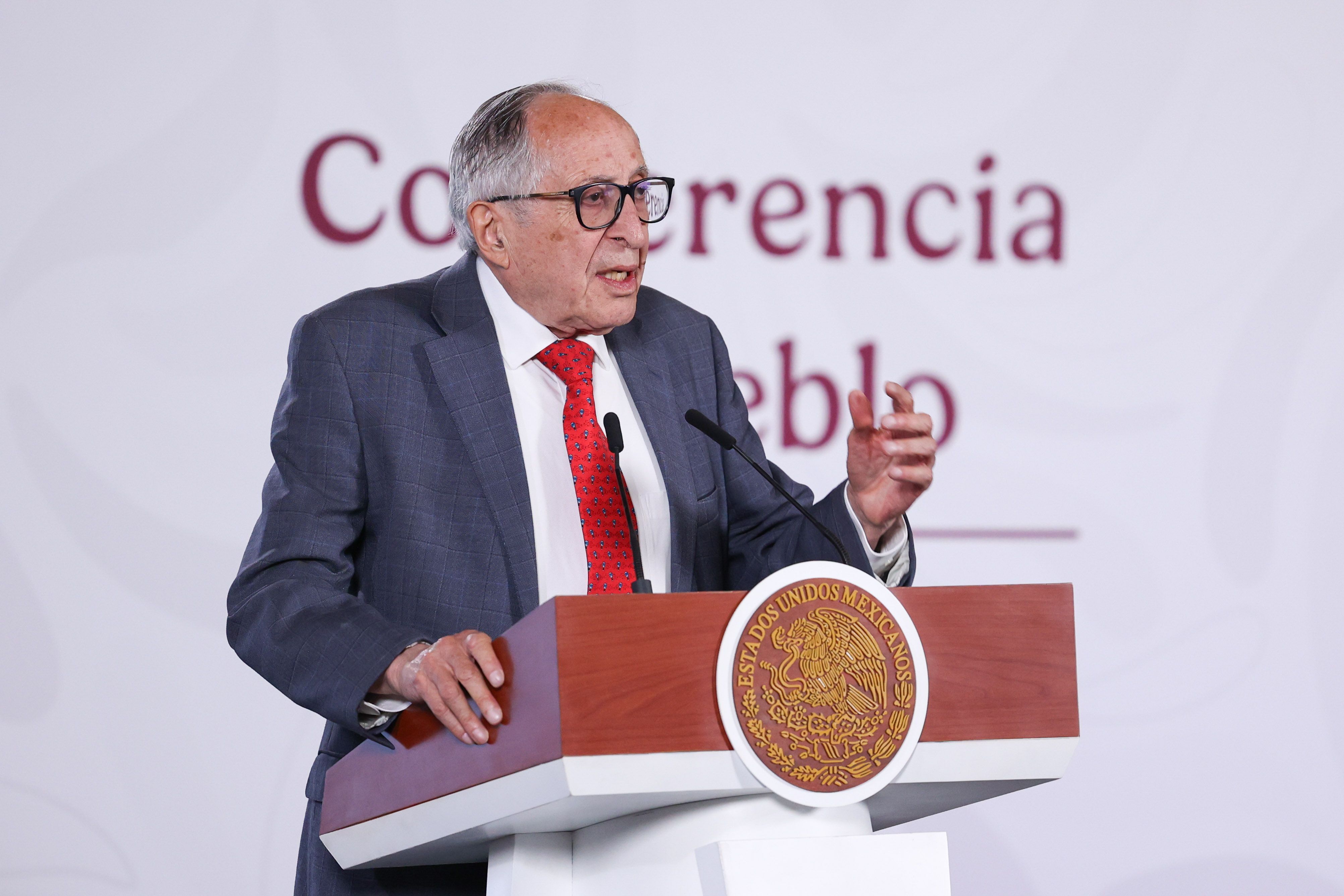 David Kershenobich descarta brote de ciclosporiasis en México