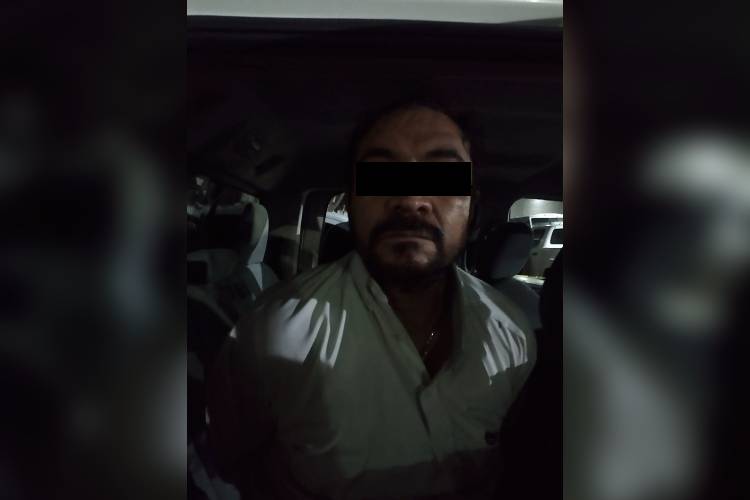 Cae ex mando por agresión a ex pareja y procesan a agente por abuso a menor
