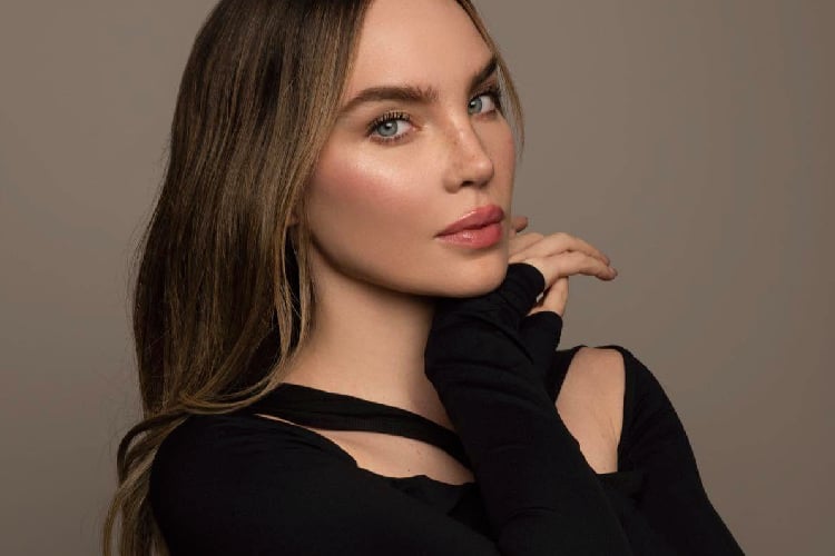 Belinda se corona como la más bella de 2026 en People en Español