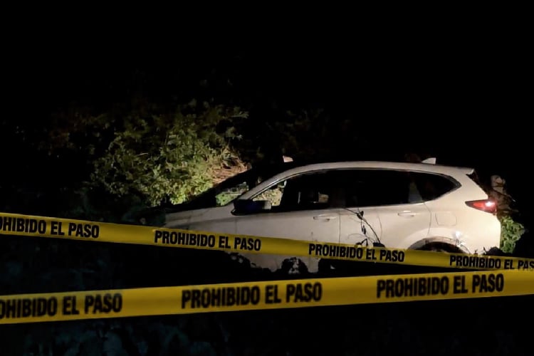 Localizan cadáver de un hombre en la cajuela de un vehículo en Puerto Vallarta