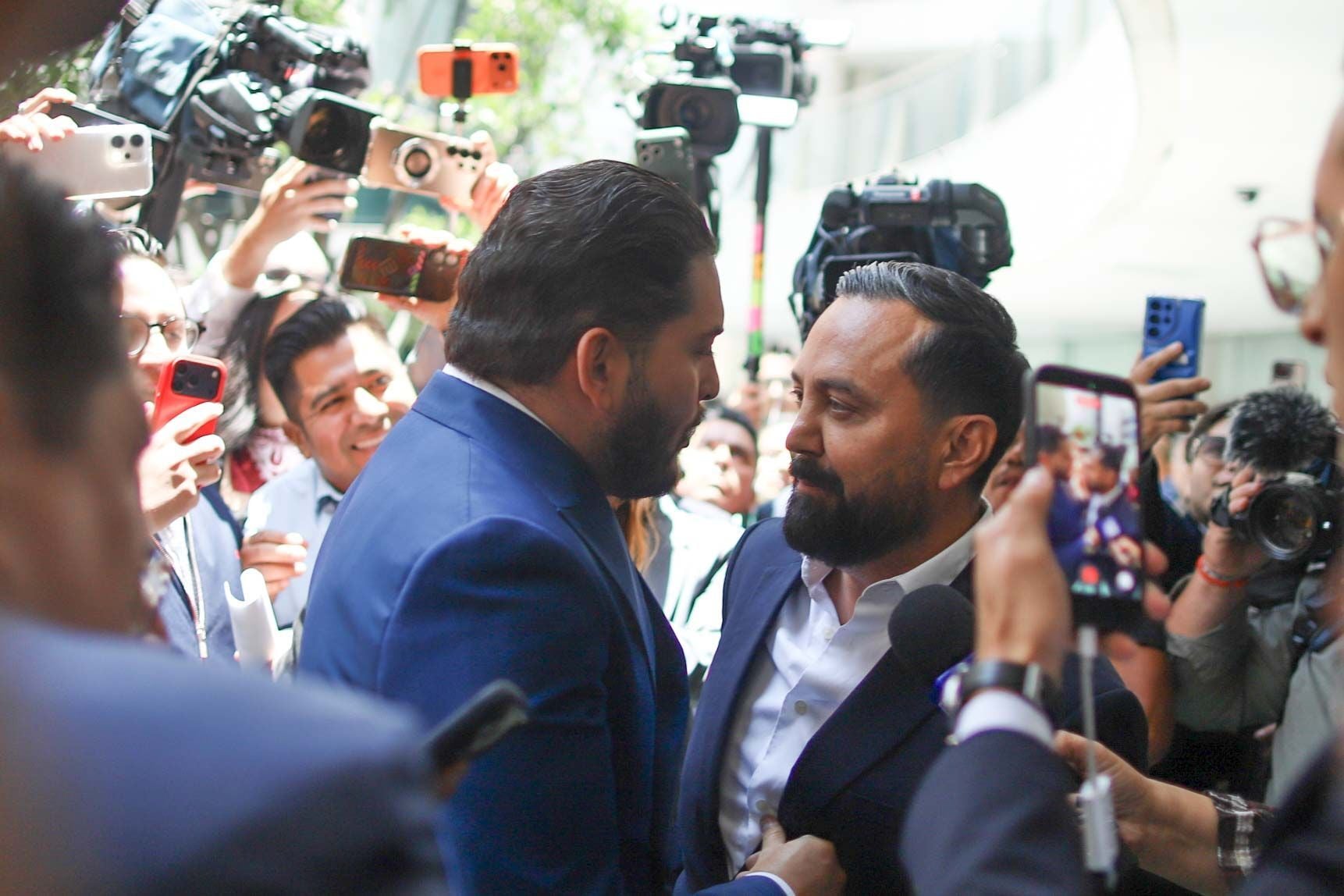 'Chocan' Arturo Ávila, de Morena, y Eduardo Gutiérrez, del PRI, por desafuero de Alito