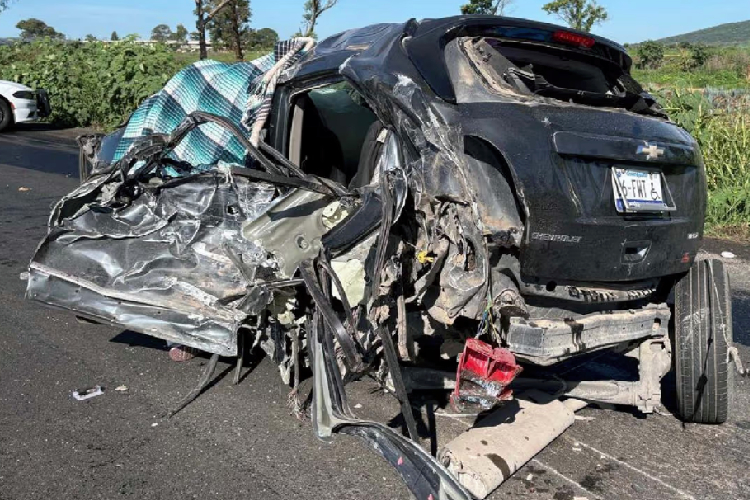 Choque en la carretera San Juan-Tepatitlán deja dos mujeres muertas y una menor herida