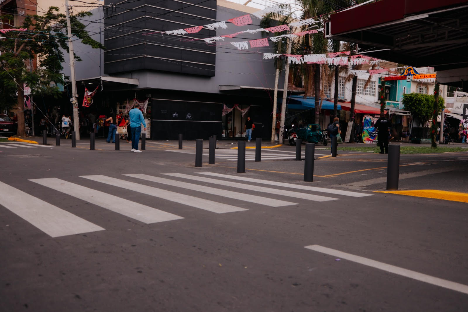 Guadalajara rehabilita vialidades en la Zona del Vestir de Medrano