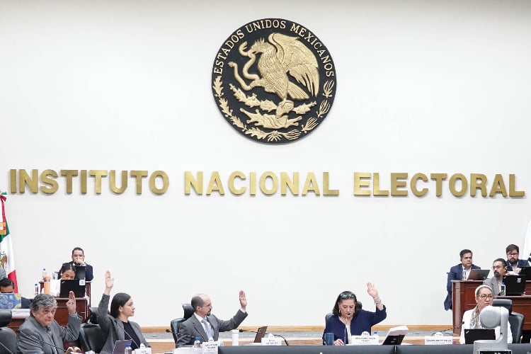 INE y autoridades electorales permitieron fraude a la ley con las campañas anticipadas