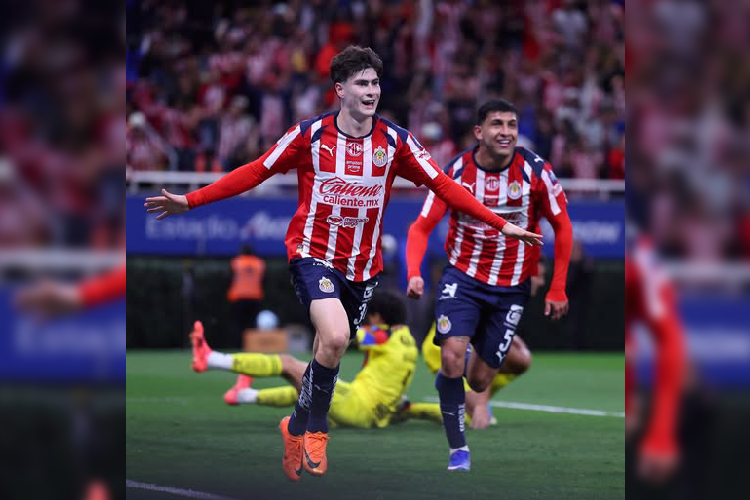 Grecia busca a la ‘Hormiga’: Olympiacos presenta oferta a Chivas por González