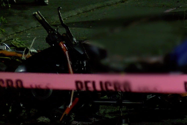 Joven de 25 años muere al chocar su motocicleta en la colonia San Juan de Dios
