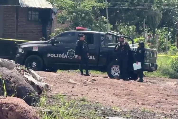 Encuentran el cuerpo mutilado de un hombre en la colonia Jardines del Verde en El Salto