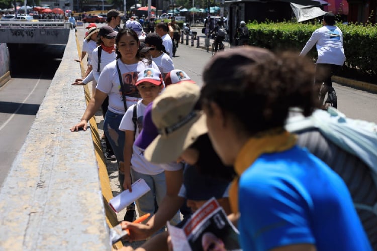 Acusan simulación federal tras cancelar cita para iniciativa de familias buscadoras