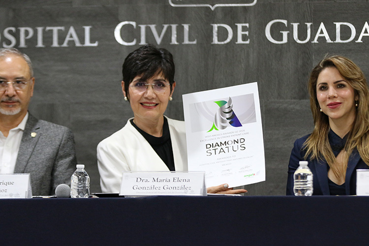 Distinguen al Civil por atención a infartos