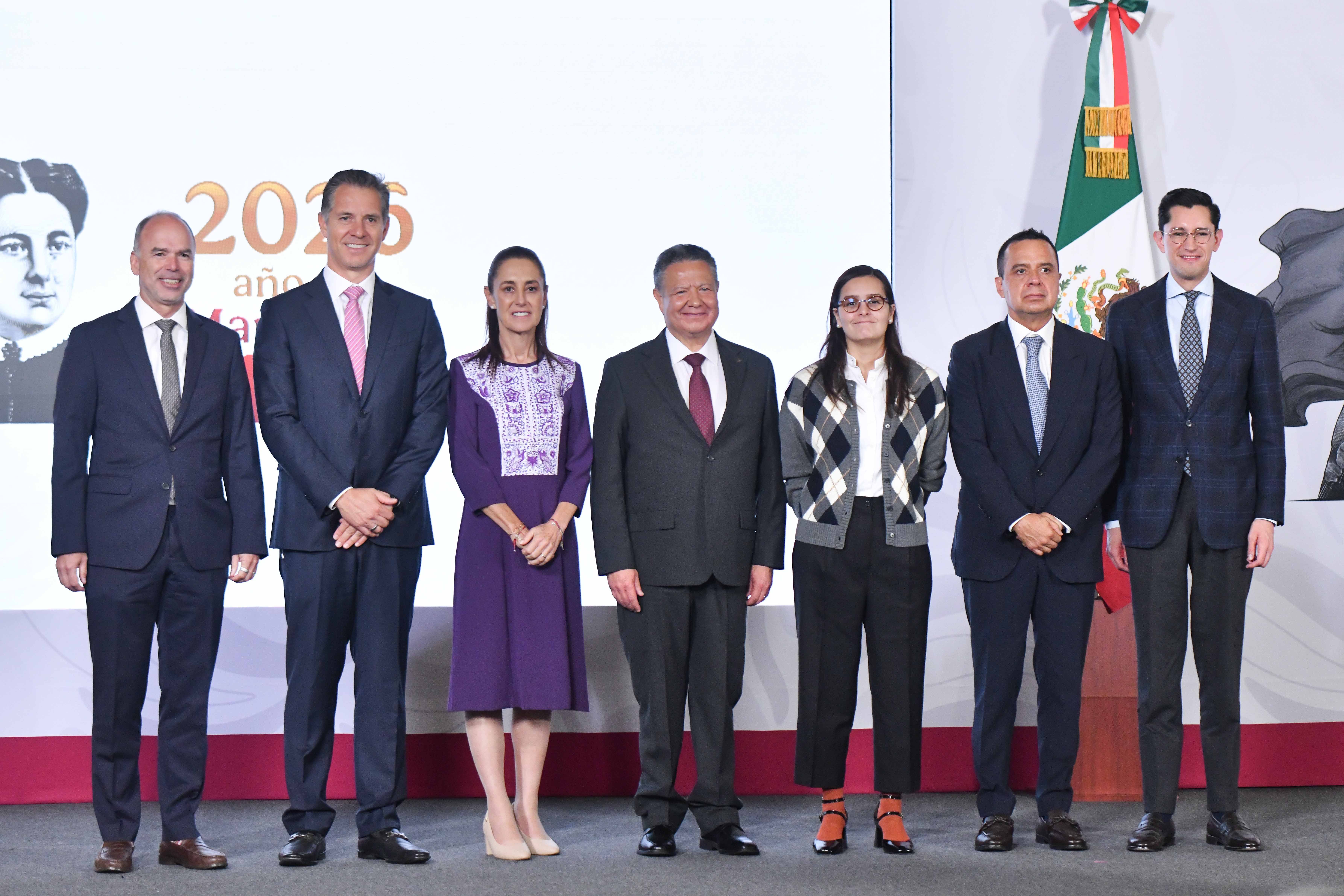 Anuncian inversión de 6 mil 500 mdp para reactivar cooperativa Cruz Azul