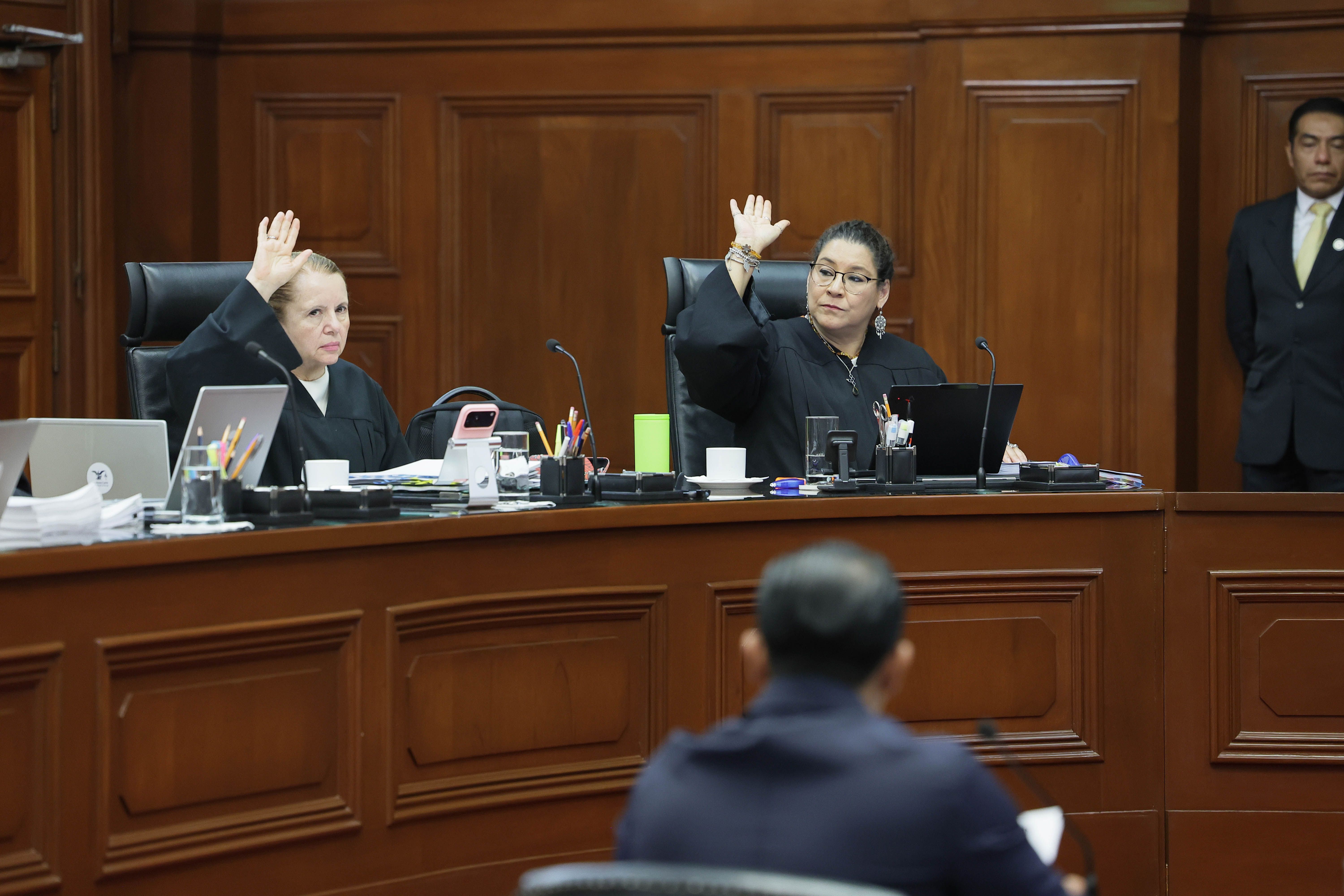 Sheinbaum critica propuesta para restablecer seguros en la Corte
