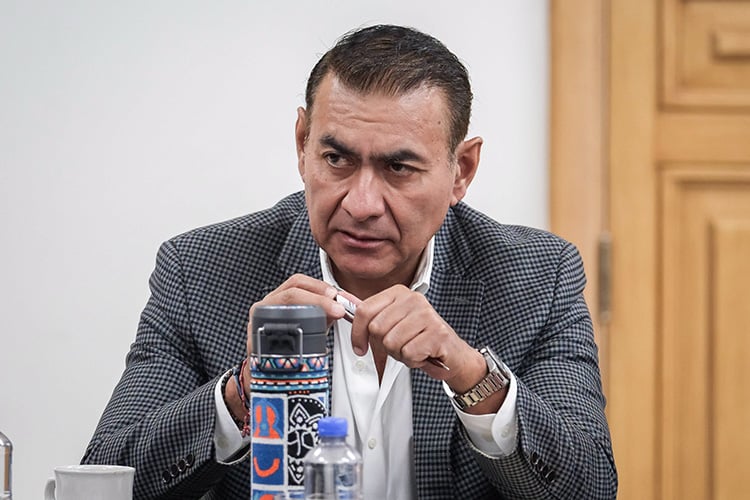 Suspenden a juez por presuntas anomalías