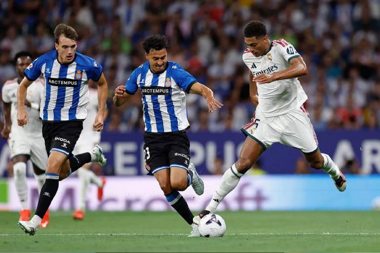 Real Madrid vence al Espanyol con gol de Carlos Espí