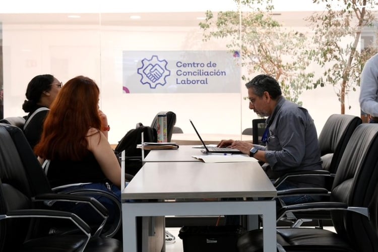 Centro de Conciliación contratará a especialistas