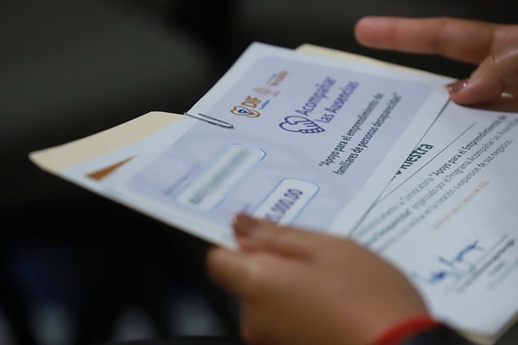 Entregan apoyos a familiares de desaparecidos