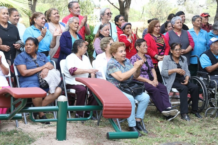 Pretenden crear comisión para atender derechos de adultos mayores 