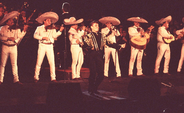 Juan Gabriel: 10 años sin el Divo de Juárez