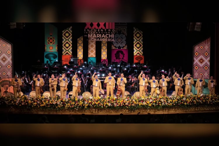 Recorre el Mariachi la República Mexicana desde el Teatro Degollado