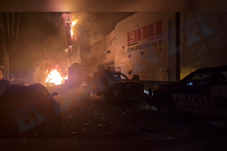 Siete heridos deja 'coche bomba' en comandancia de Ojocaliente, Zacatecas