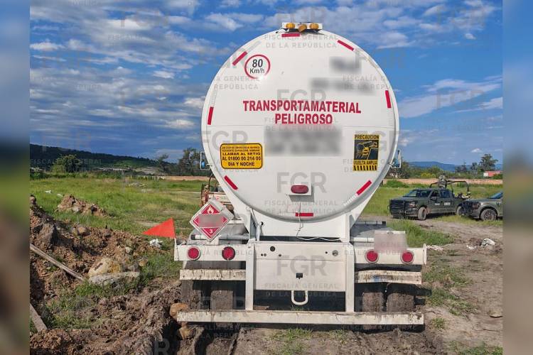 Aseguran casi 60 mil litros de hidrocarburo en Tlajomulco y Tonalá