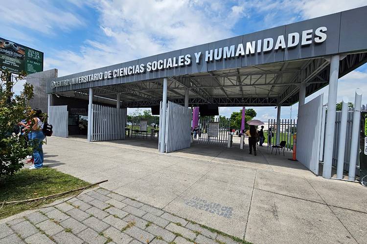 Retrocede interés por carreras de humanidades