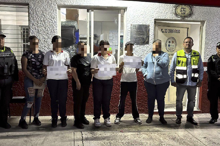 Localizan a salvo a tres estudiantes desaparecidos tras faltar a secundaria en Tonalá