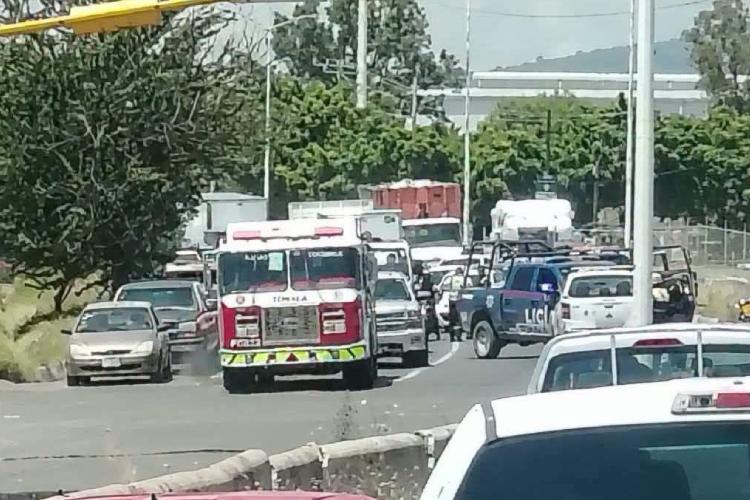 Balean a mujer mientras circulaba en su vehículo en Tonalá