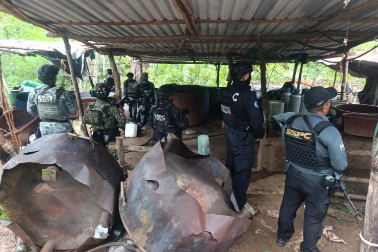 Desmantelan tres laboratorios de metanfetamina en Guerrero