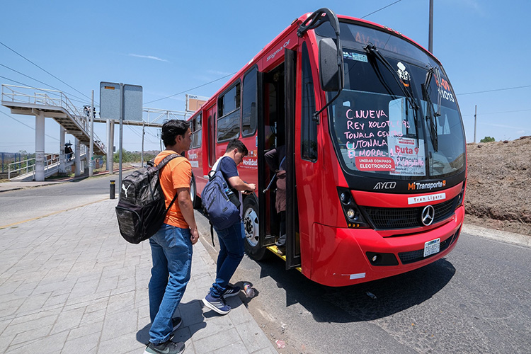 Presume Setran avance en geolocalización de unidades