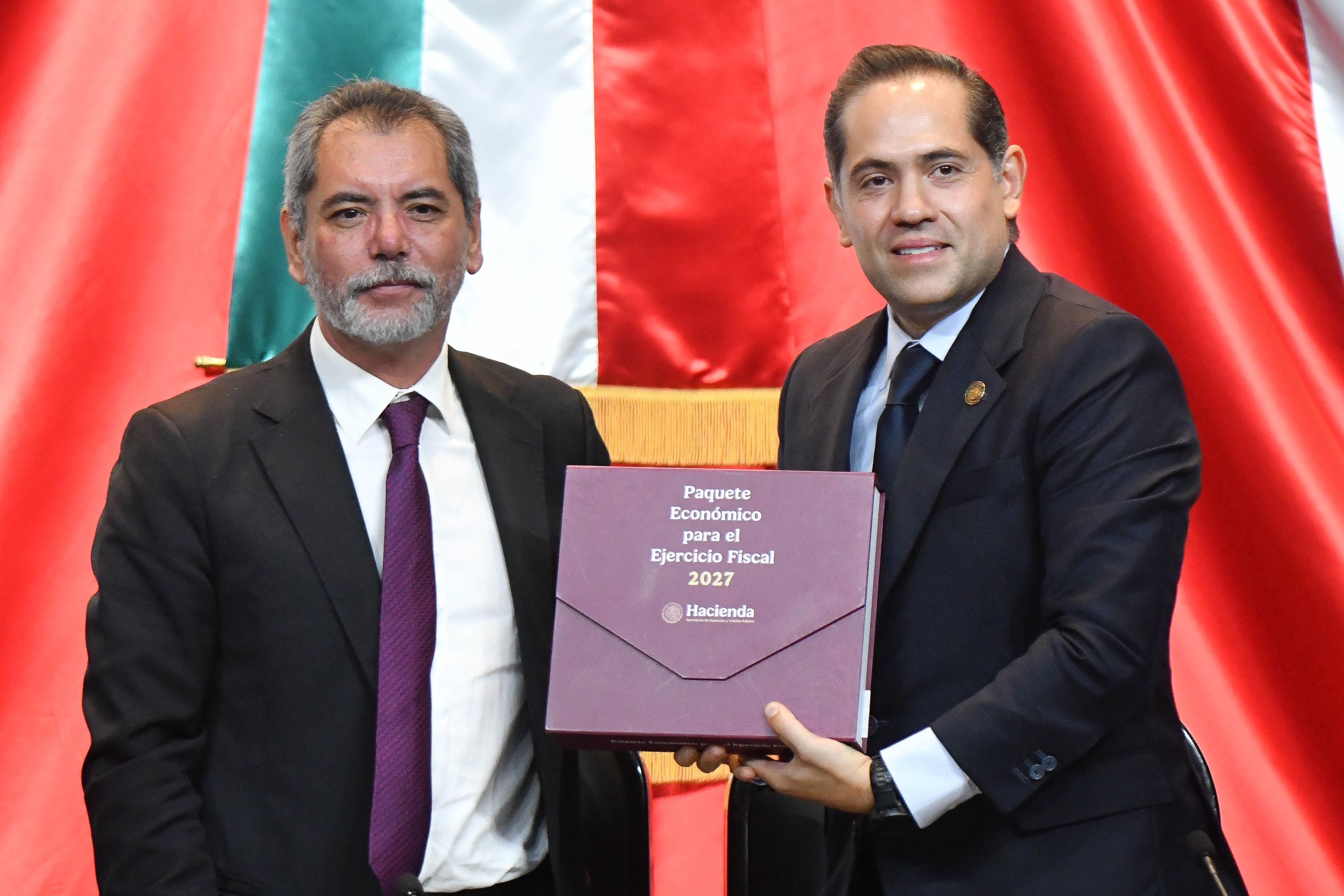 Hacienda entrega Paquete Económico 2027 con medidas contra evasión fiscal