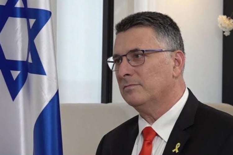 Israel anuncia represalias contra Reino Unido por sanciones a asentamientos