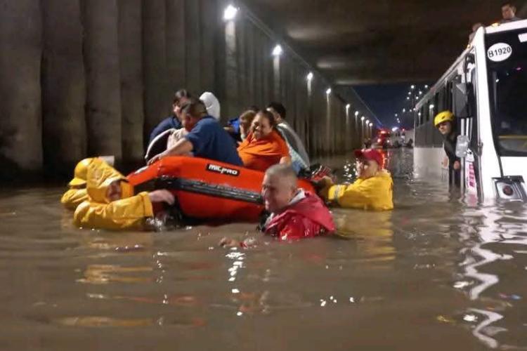 Lluvias provocan inundaciones y cierres viales en el AMG