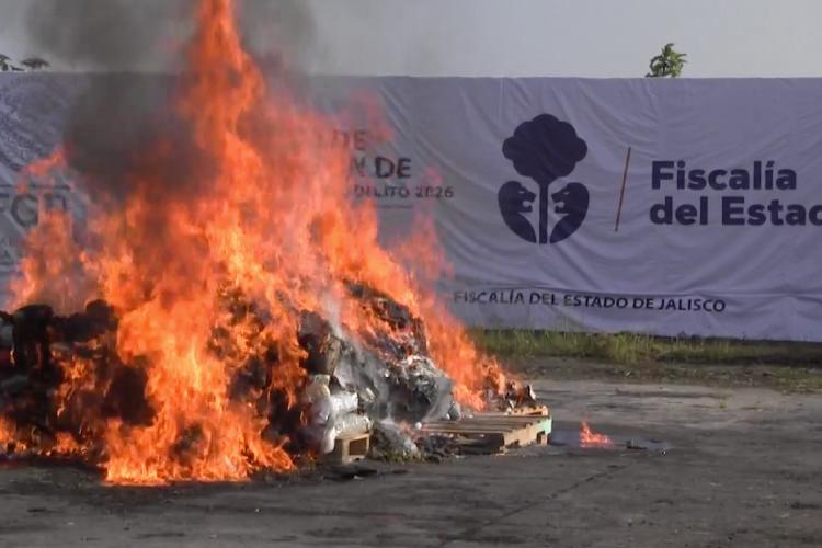 Incineran más de 218 kilos de narcóticos asegurados en Jalisco