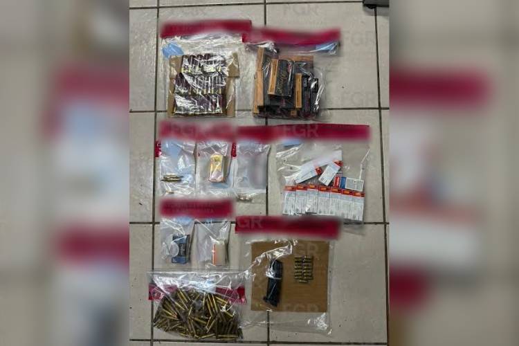 Vinculan a sujeto detenido con armas y droga en Zapopan