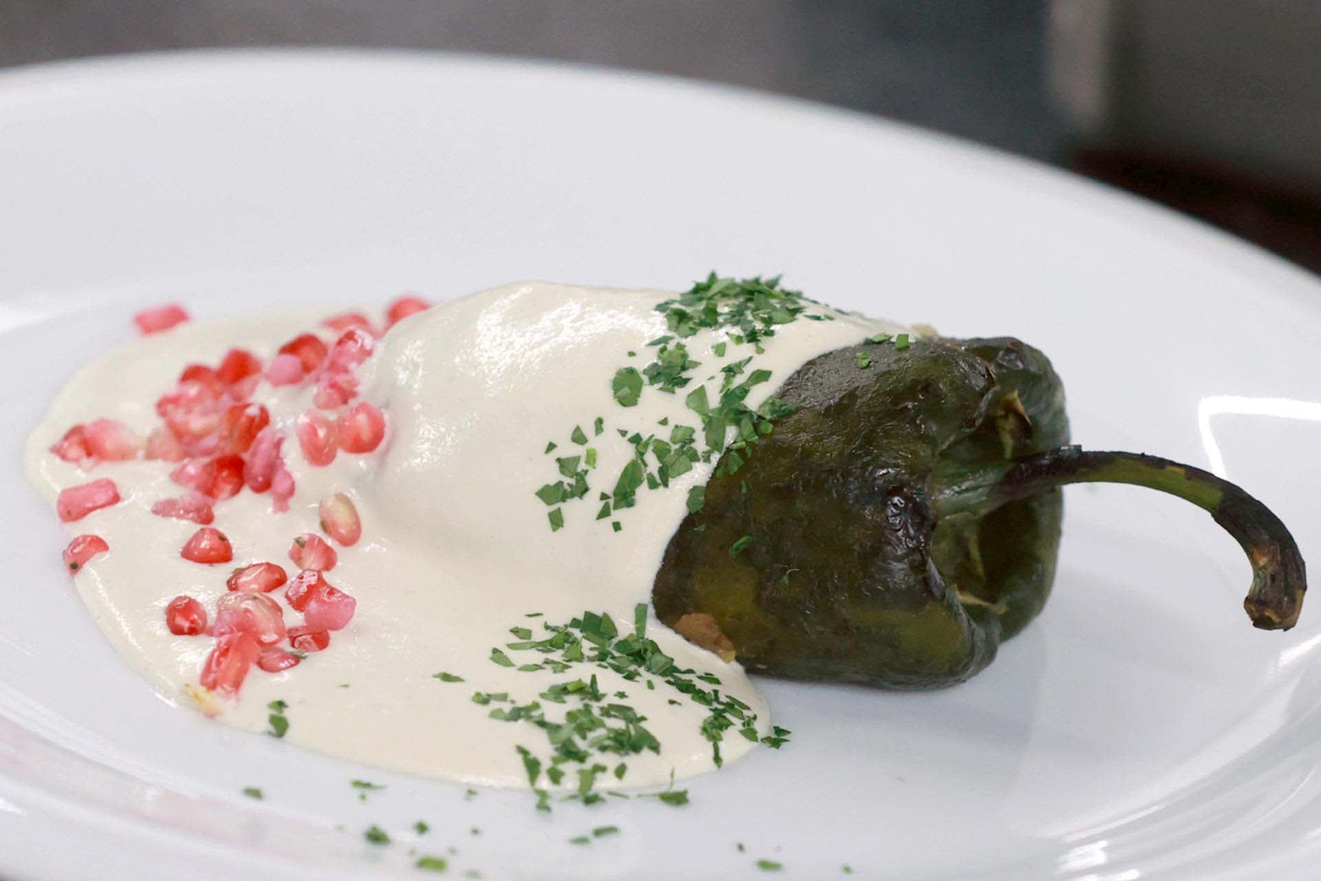Chile en nogada, una delicia de México
