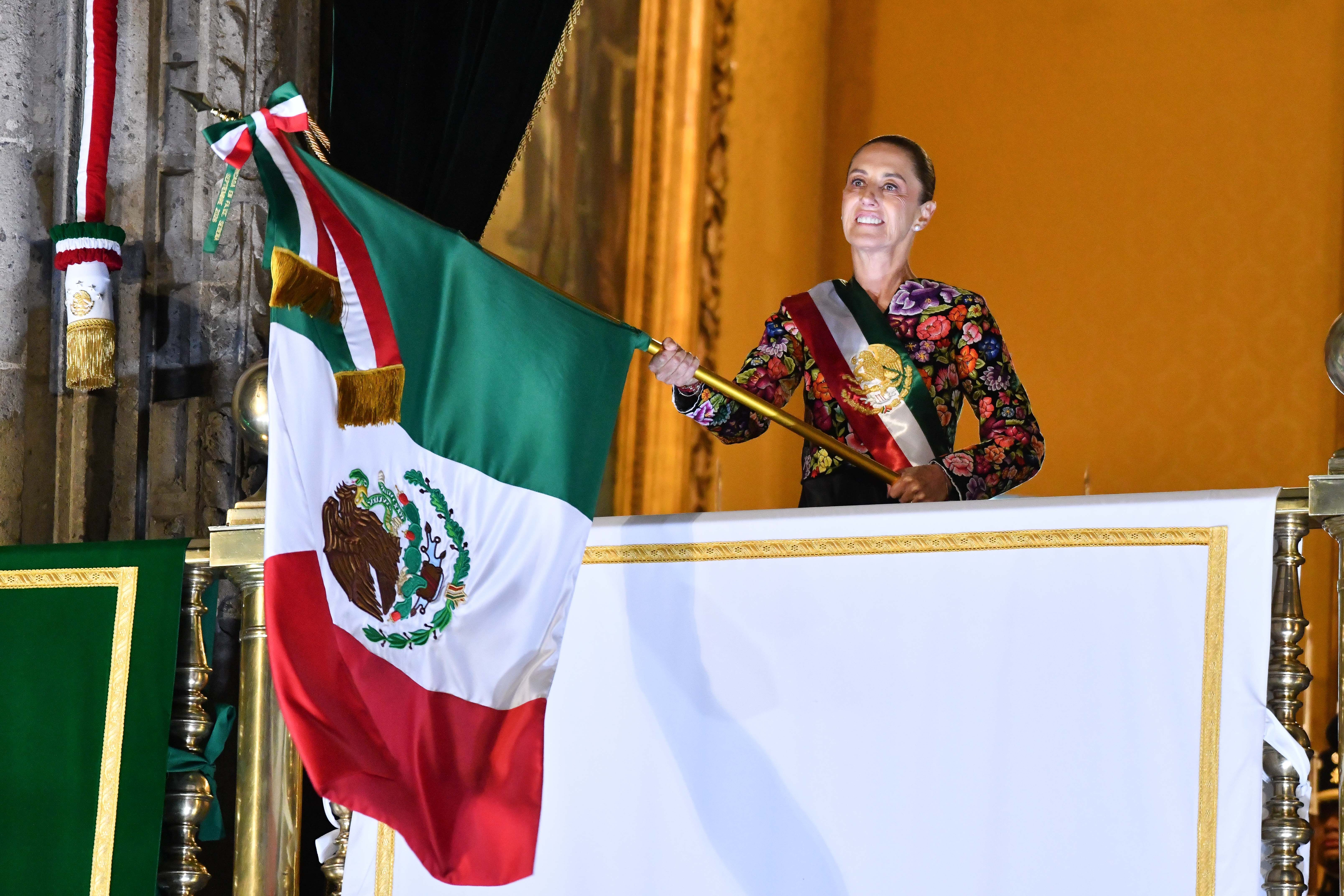 Sheinbaum encabeza su segundo Grito de Independencia ante 300 mil personas