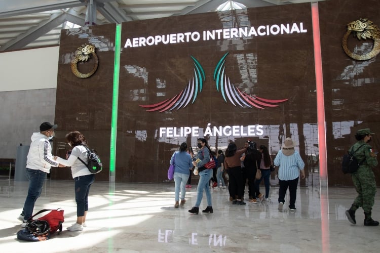 Suspenden vuelos en CDMX por desfile militar