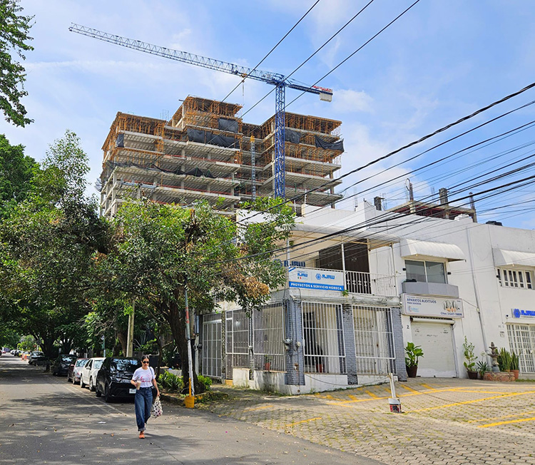 Verticalizan Arcos Vallarta y sube presión inmobiliaria