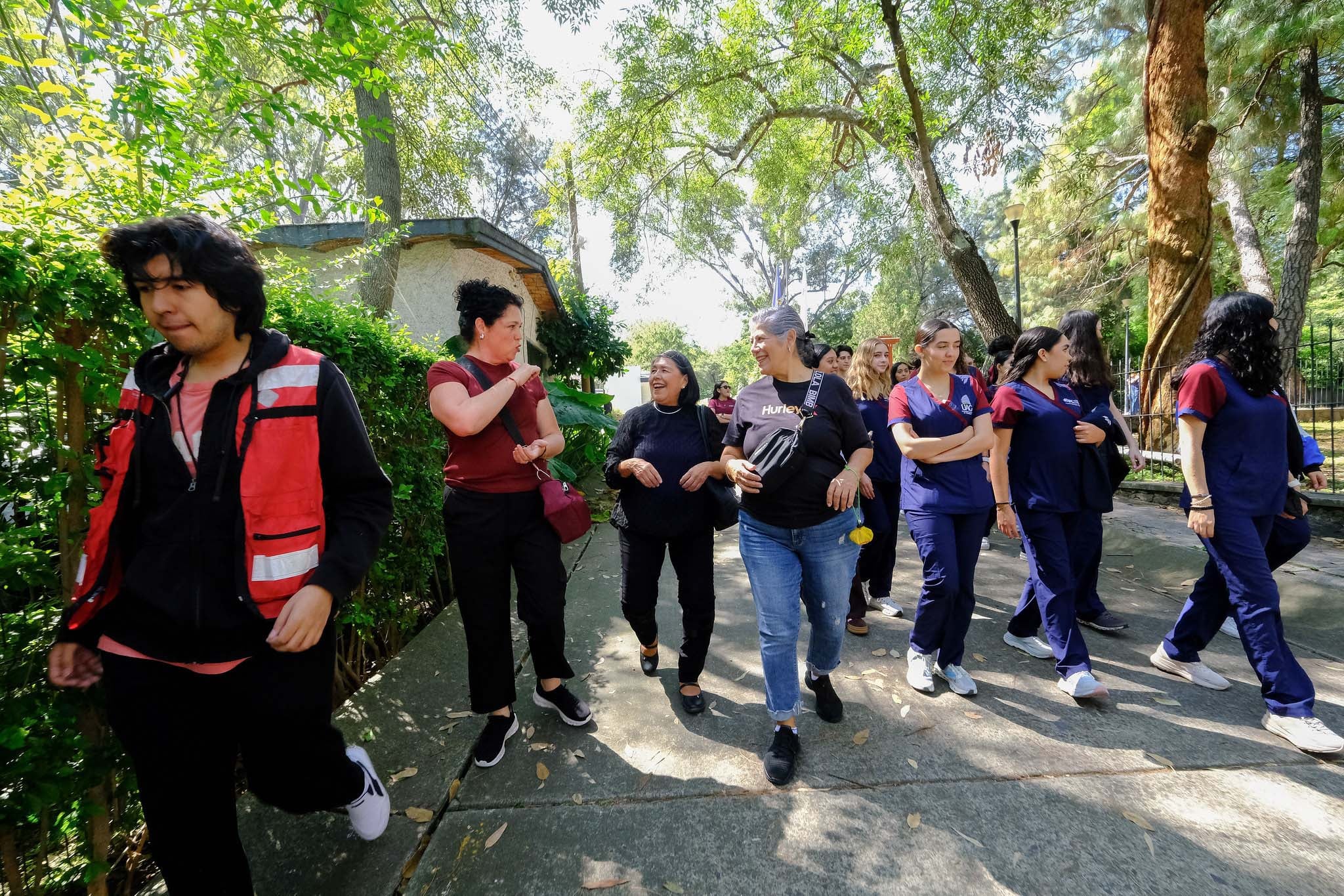 Brindan en Colomos educación ambiental en LSM