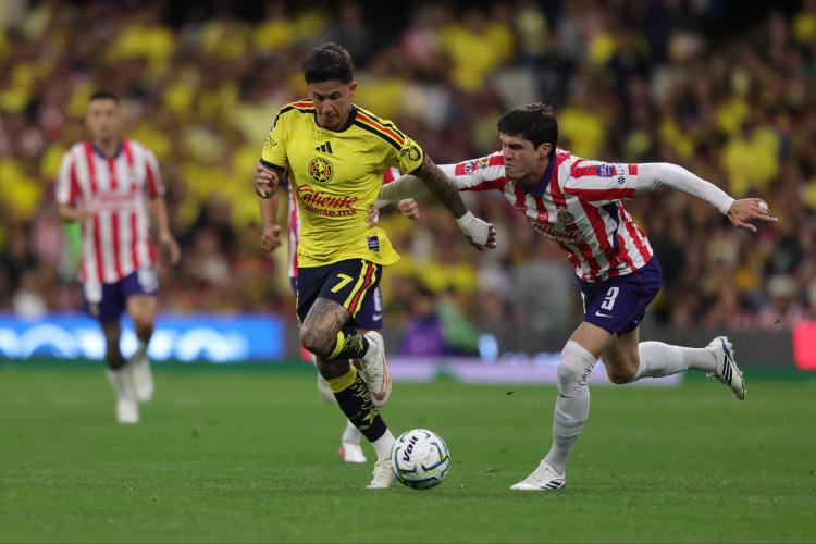 América rescata empate 2-2 ante Chivas en el Clásico Nacional