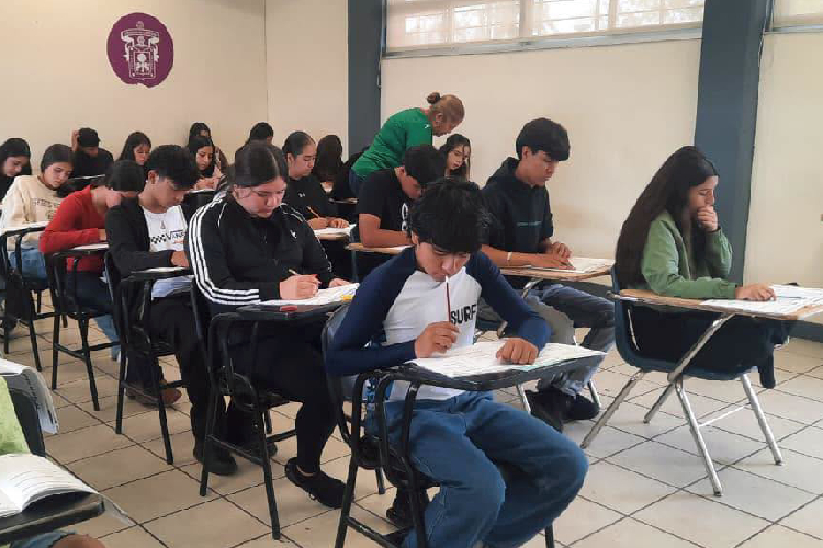 SEJ defiende avances educativos pesa a rezagos en preescolar y preparatoria