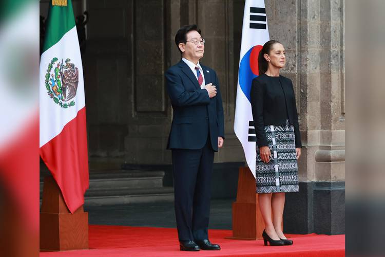 Sheinbaum confirma que BTS vuelve a México en 2027