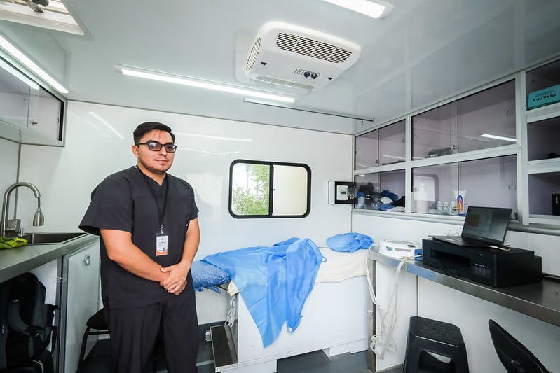 Entregan nuevas unidades médicas
