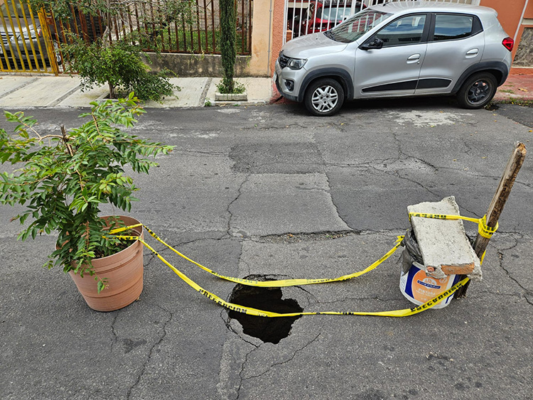 GDL requiere mapa de riesgo por socavones