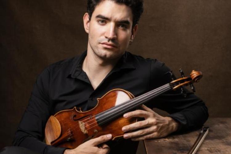 Llevan música de Bach al Paraninfo