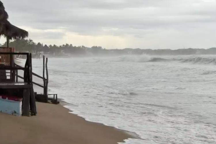 Huracán Rachel mantiene su avance y dejará lluvias fuertes en Jalisco