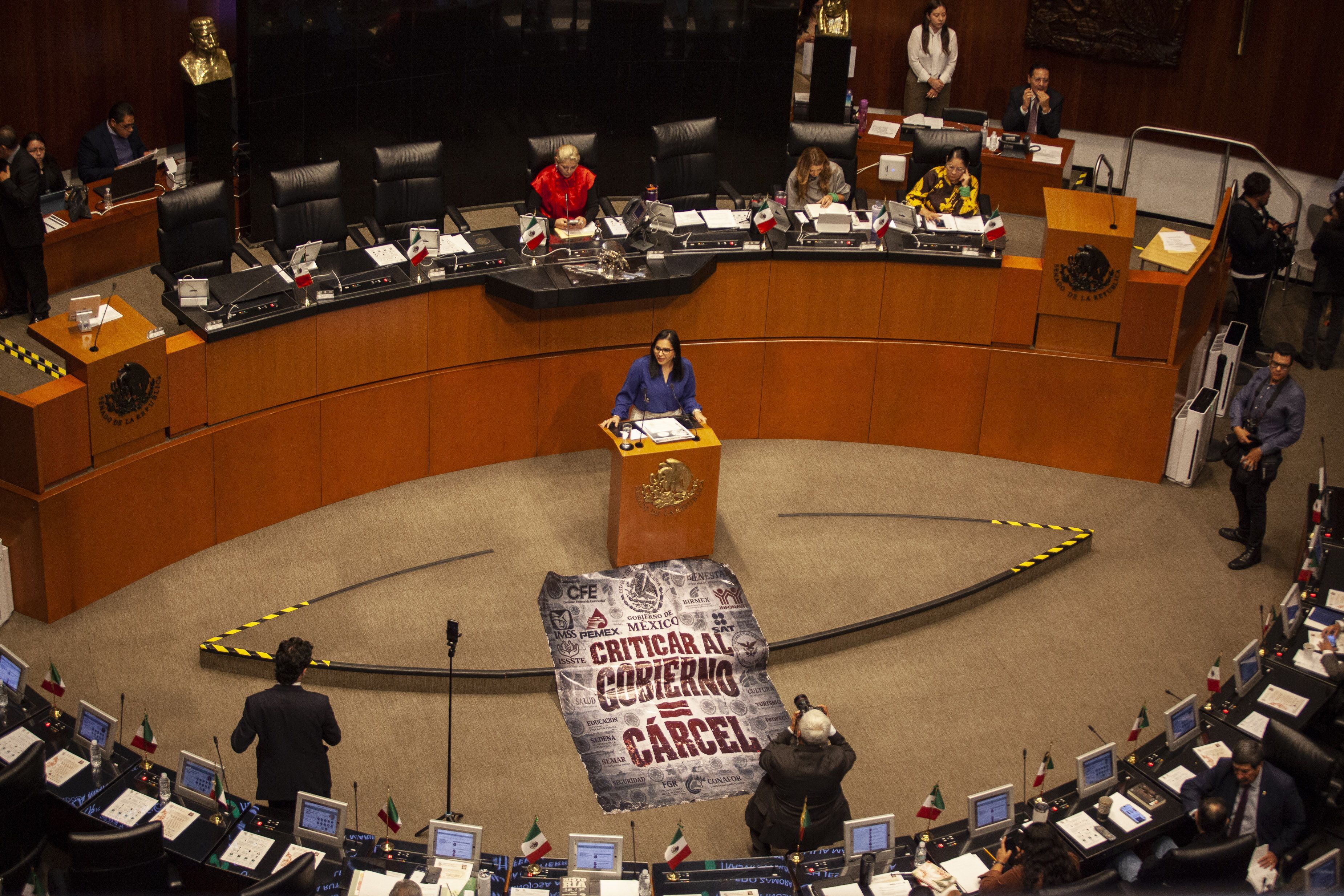 Ley antimemes puede limitar la crítica al gobierno