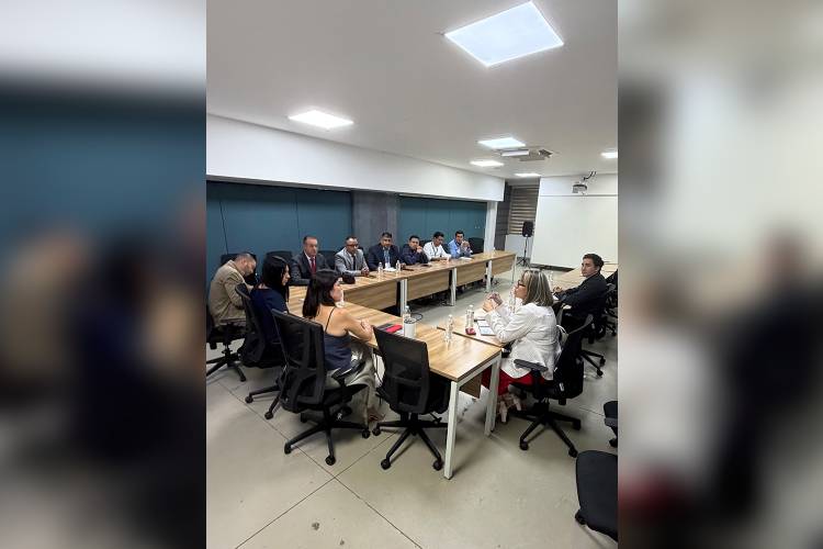 Se coordinan con corporativo de camiones de valores