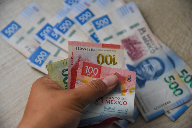Oposición advierte que deuda pública de México alcanzará 22 billones de pesos en 2027