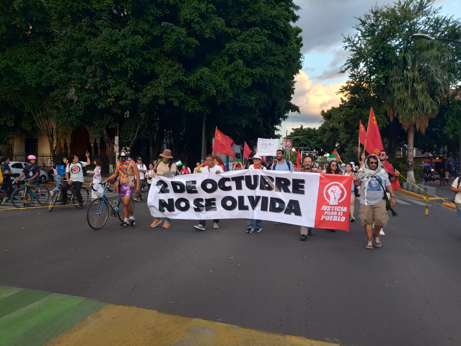 Este 2 de octubre, alumnos de la UdeG denuncian acoso y represión en escuelas